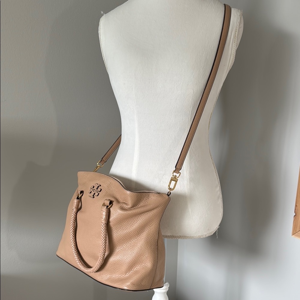 Tory Burch Tan Shoulder Bag with Adjustable Strap - Picture 2 of 11
